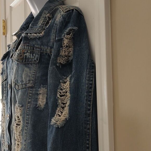 Highway  Jeans  super distressed trashed jean jacket - Picture 4 of 7